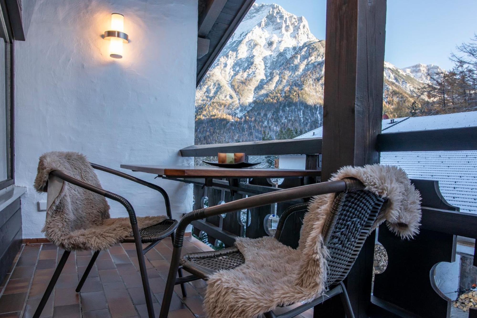 Ferienhaus Zauberberg - Magie Der Alpen - By Loewenherz Mittenwald Bagian luar foto