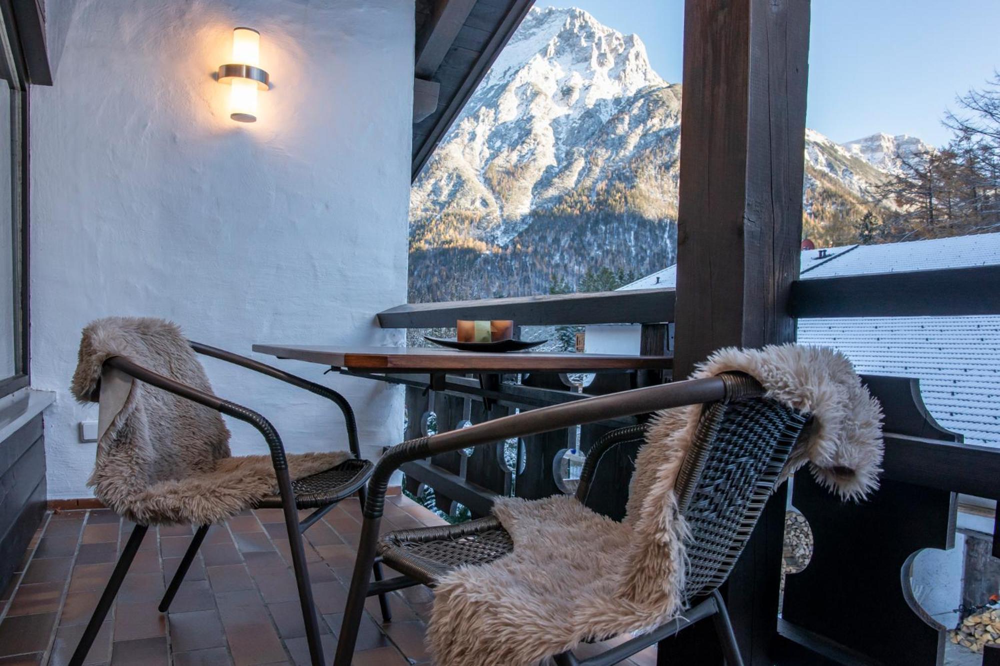 Ferienhaus Zauberberg - Magie Der Alpen - By Loewenherz Mittenwald Bagian luar foto